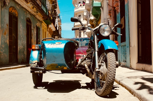 A photo of a motorbike with a sidecar
